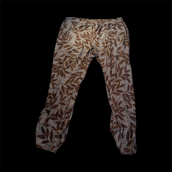 Susan Graver Pants - Susan Graver Pants Liquid Knit Brown and White Leaf Patterned Bohemian Ankle 1X